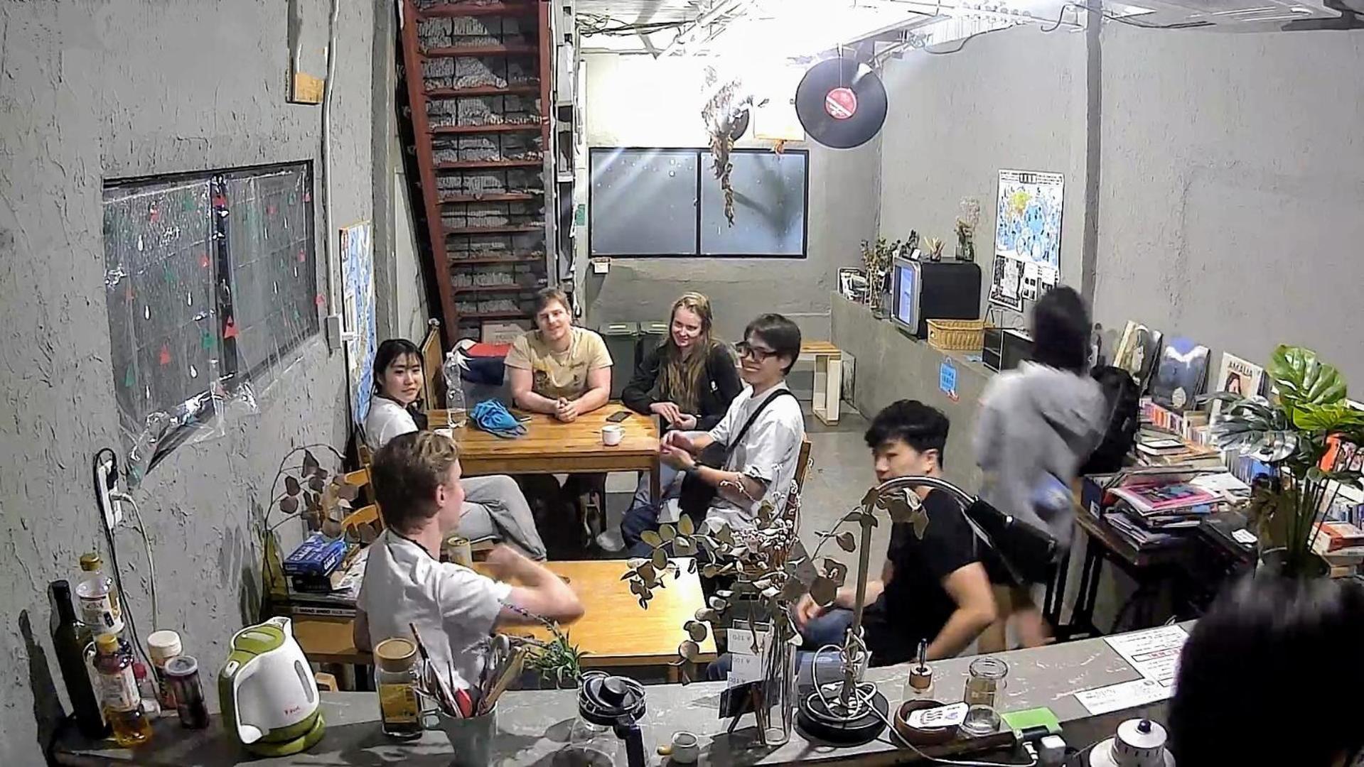 Tonarino Hostel For Backpackers Kōbe Extérieur photo